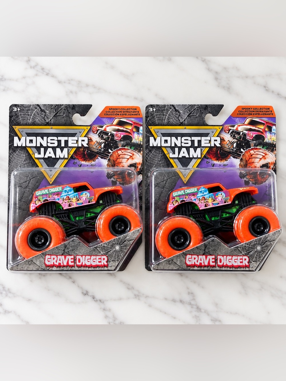 🔥 Monster Jam Grave Digger SET OF 2 Spooky Collection Halloween Rare NEW